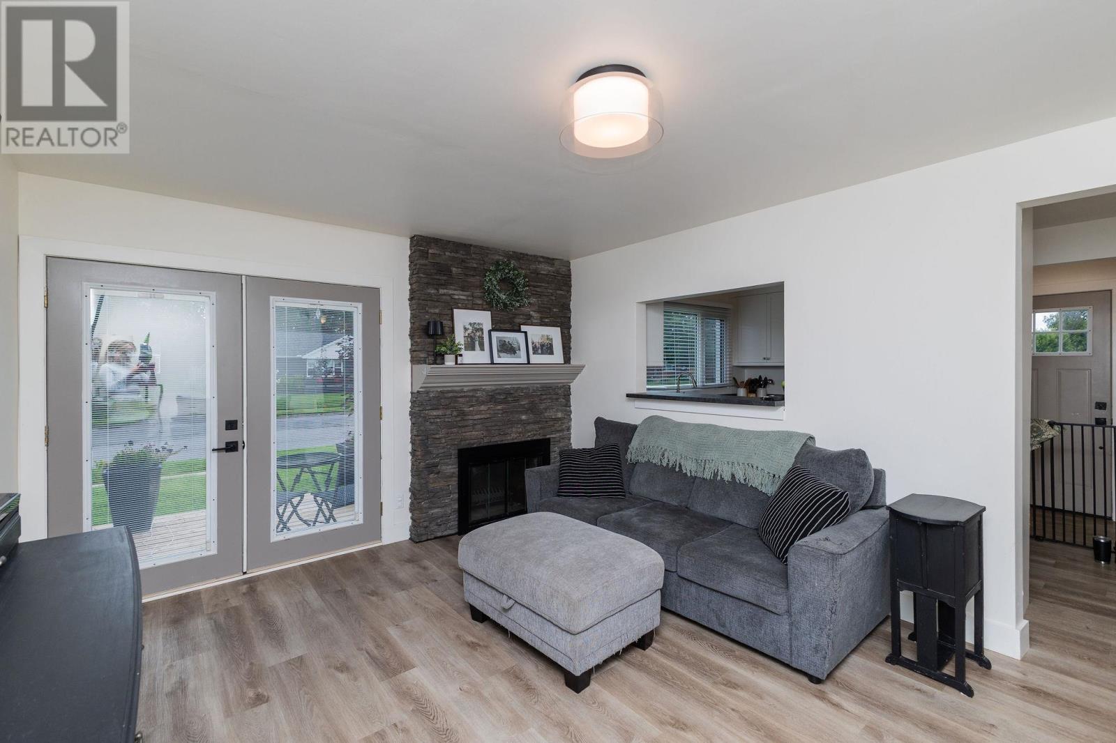 165 Hugill St, Sault Ste. Marie, Ontario  P6A 4E9 - Photo 21 - SM253171