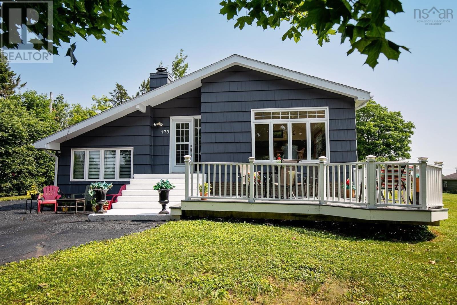 473 Highway 204, Amherst, Nova Scotia  B4H 3Y1 - Photo 2 - 202512097