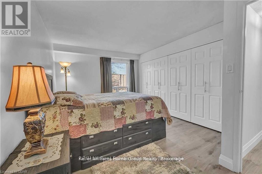 205 - 358 Waterloo Avenue, Guelph, Ontario  N1H 7Y3 - Photo 3 - X12511296