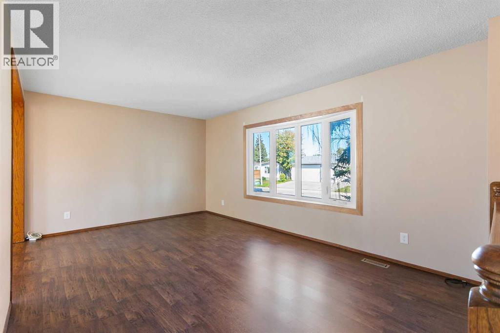 Property at 125 Big Springs Drive image 4