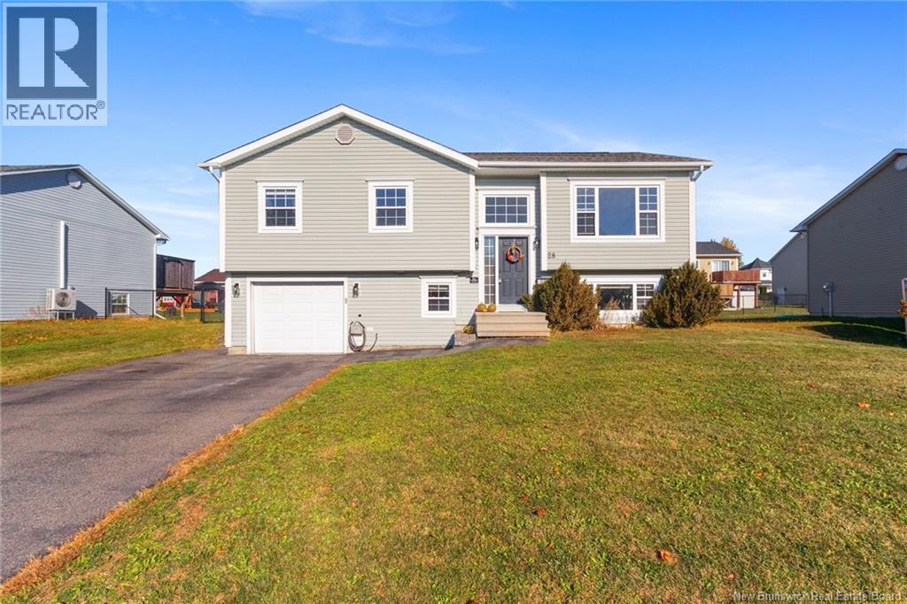 28 Brizley Street, Oromocto, New Brunswick  E2V 4R1 - Photo 1 - NB129697