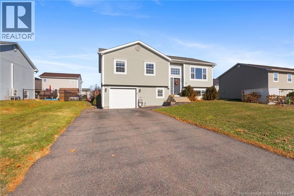 28 Brizley Street, Oromocto, New Brunswick  E2V 4R1 - Photo 2 - NB129697