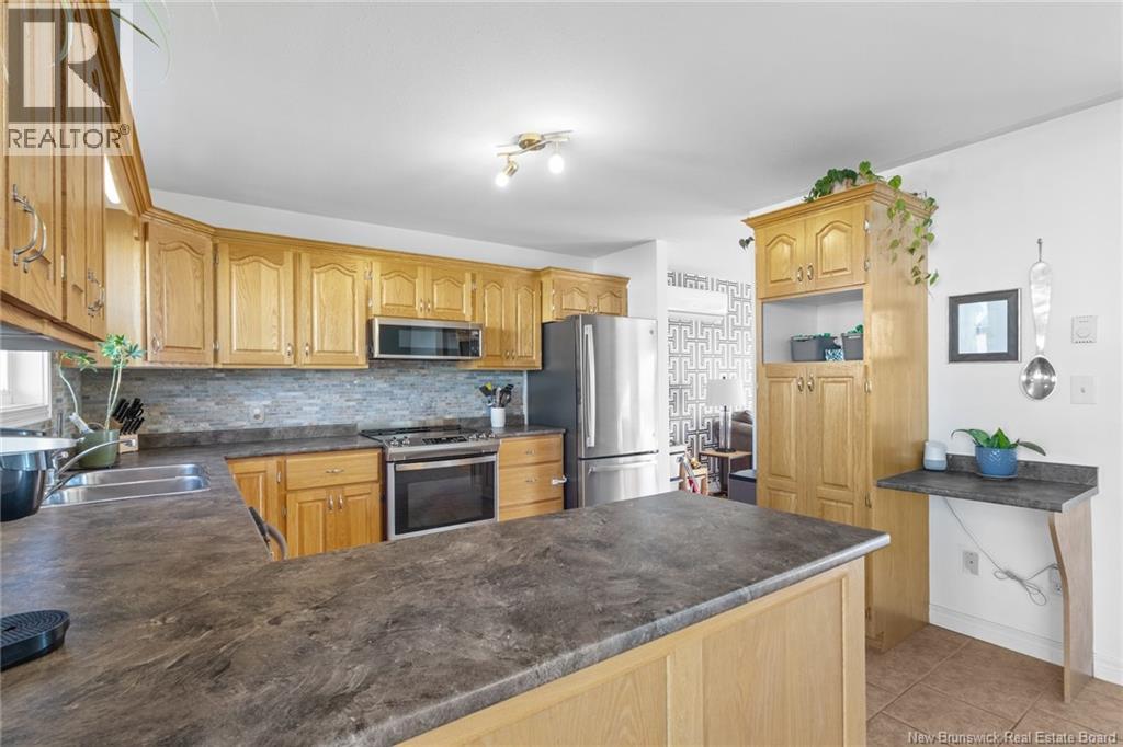 28 Brizley Street, Oromocto, New Brunswick  E2V 4R1 - Photo 11 - NB129697