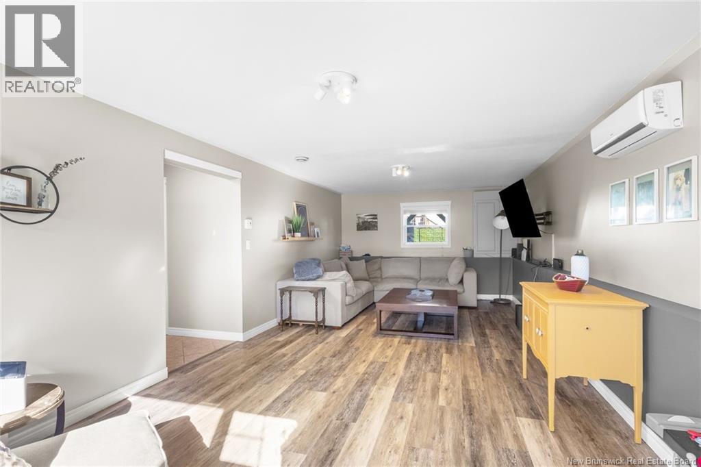 28 Brizley Street, Oromocto, New Brunswick  E2V 4R1 - Photo 34 - NB129697