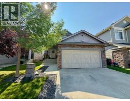 607 Montgomery Close SE Montrose