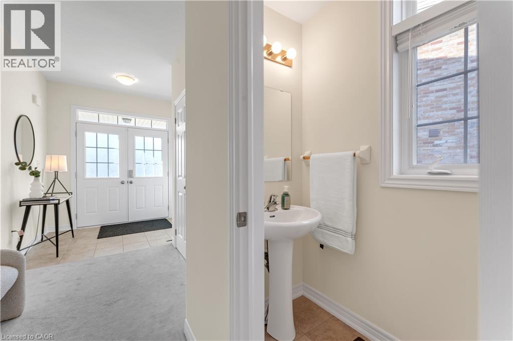 36 Connell Crescent, Hamilton, Ontario  L9C 0C8 - Photo 4 - 40784036