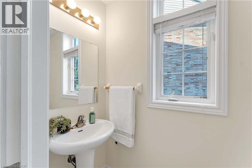 36 Connell Crescent, Hamilton, Ontario  L9C 0C8 - Photo 5 - 40784036