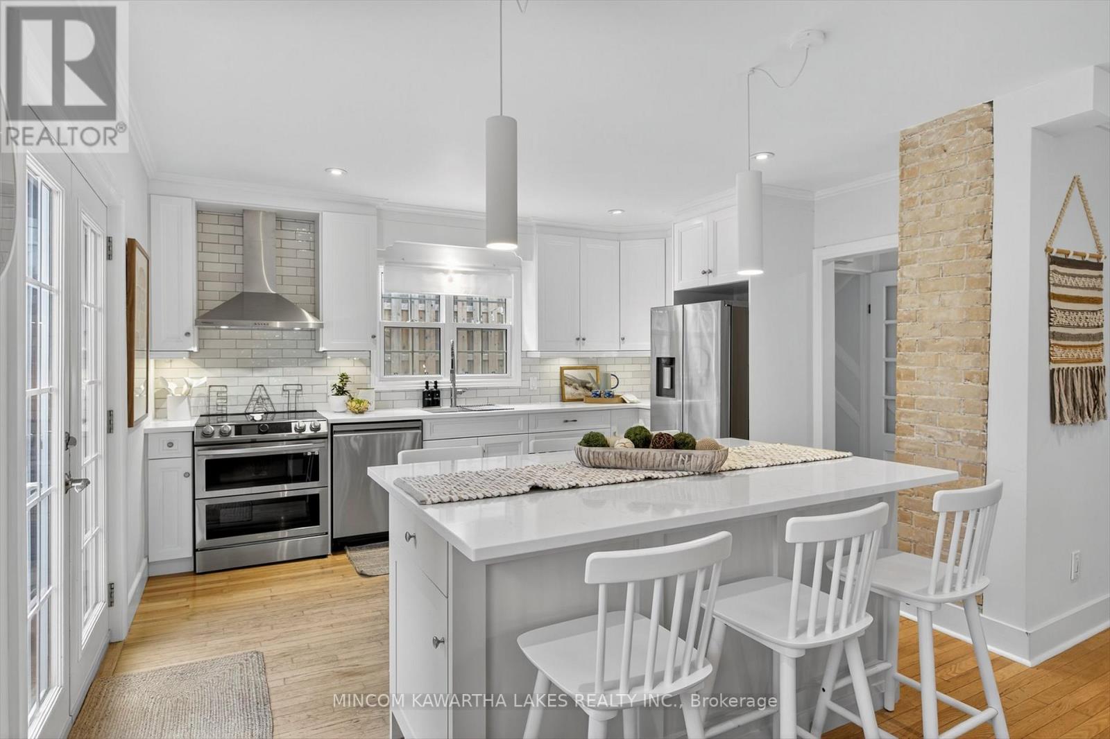 375 Albertus Avenue, Peterborough (Town Ward 3), Ontario  K9J 5Z7 - Photo 8 - X12511268