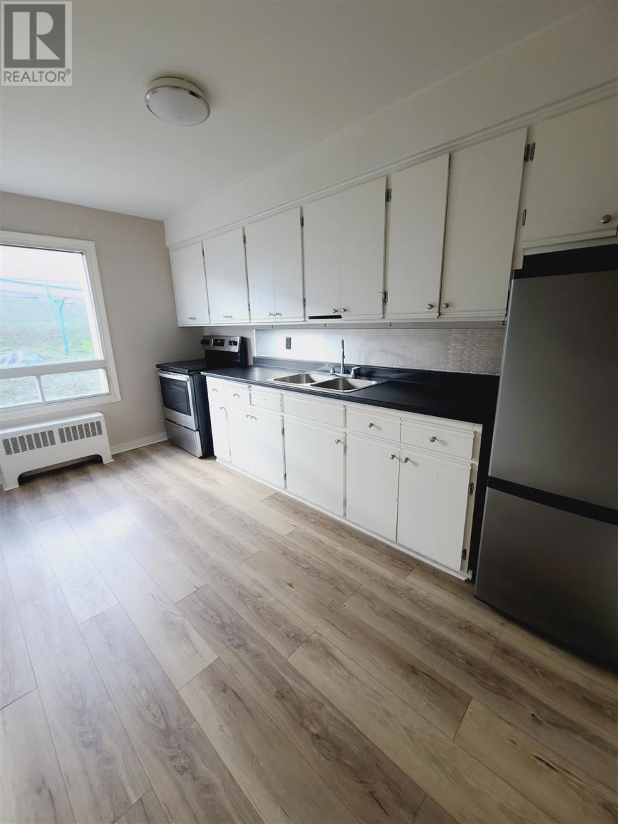 113 Hillside Dr N # 6, Elliot Lake, Ontario  P5A 1X5 - Photo 4 - SM253164