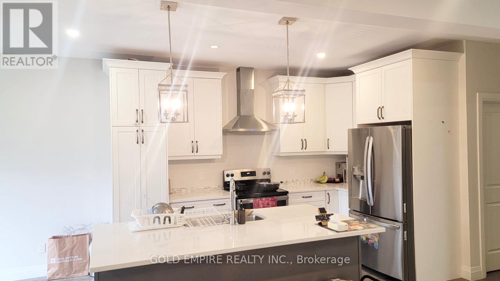 2633 Bobolink Lane, London South, Ontario  N6M 1G4 - Photo 6 - X12511254