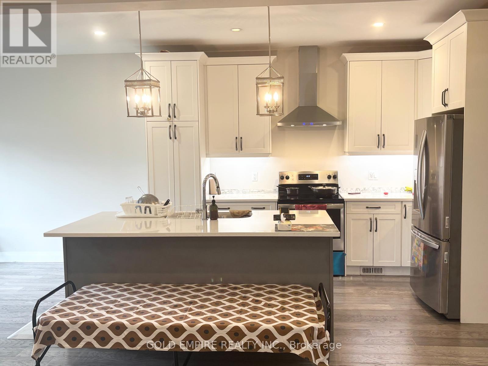 2633 Bobolink Lane, London South, Ontario  N6M 1G4 - Photo 8 - X12511254