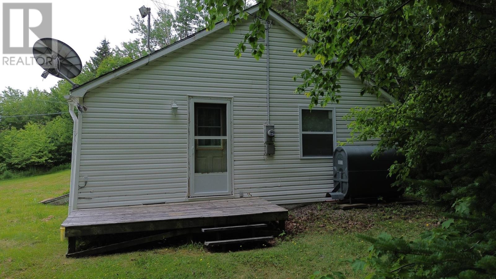 11301 Highway 105, Aberdeen, Nova Scotia  B0E 3M0 - Photo 14 - 202516988