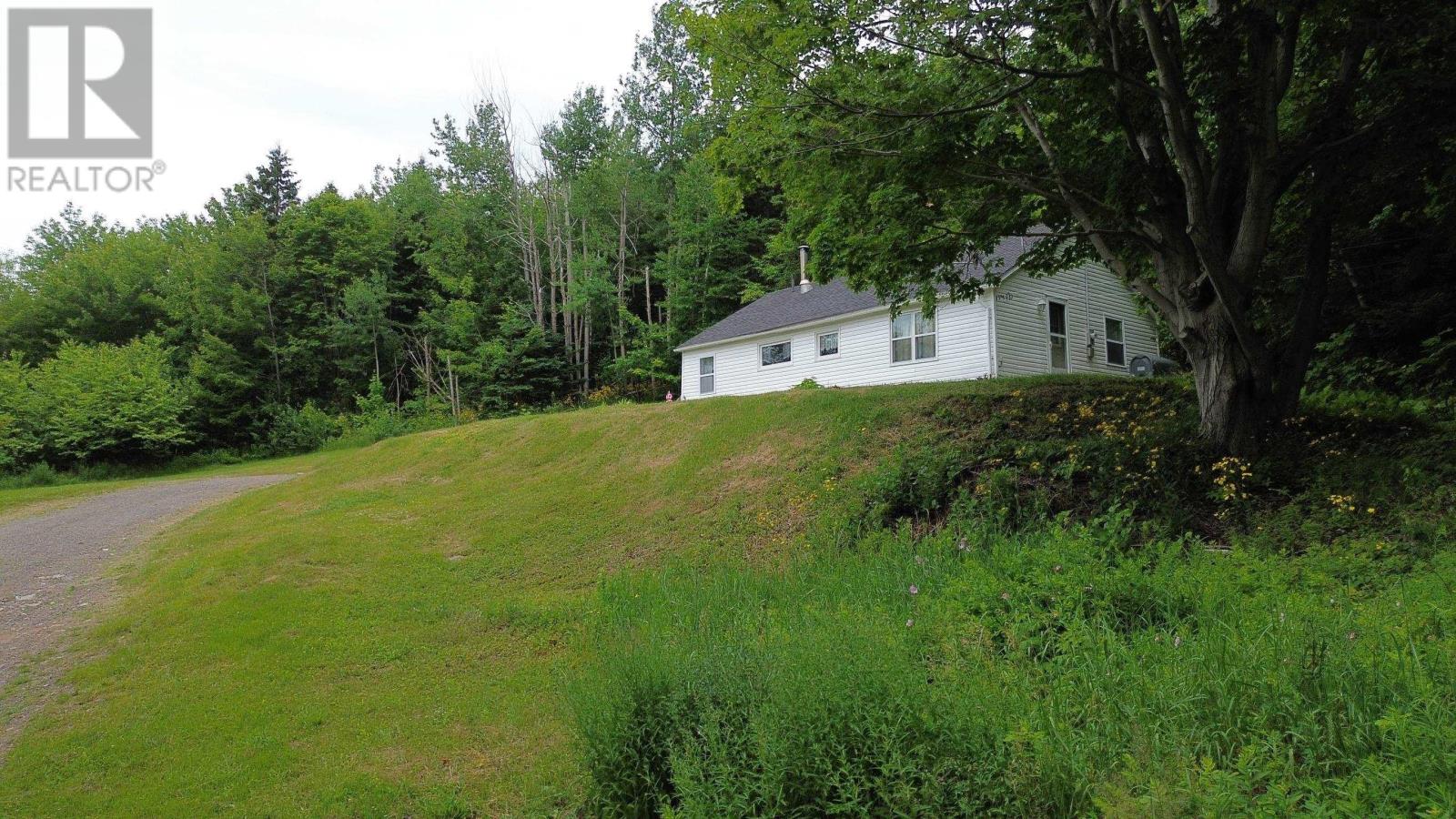 11301 Highway 105, Aberdeen, Nova Scotia  B0E 3M0 - Photo 24 - 202516988