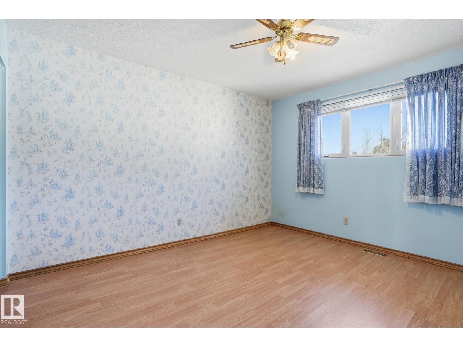 5802 42 Ave, Camrose, Alberta  T4V 2S1 - Photo 12 - E4464752