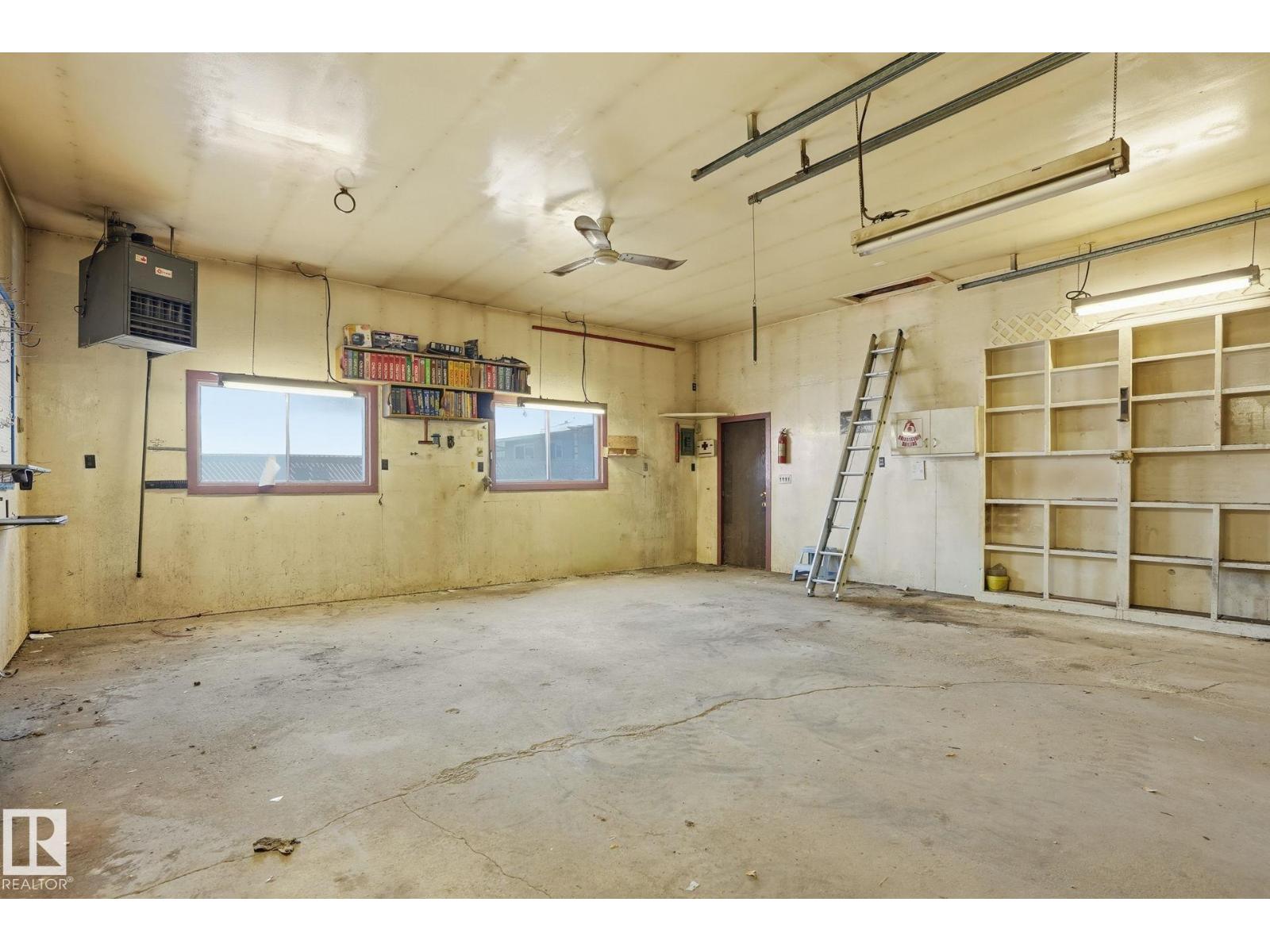 5802 42 Ave, Camrose, Alberta  T4V 2S1 - Photo 31 - E4464752