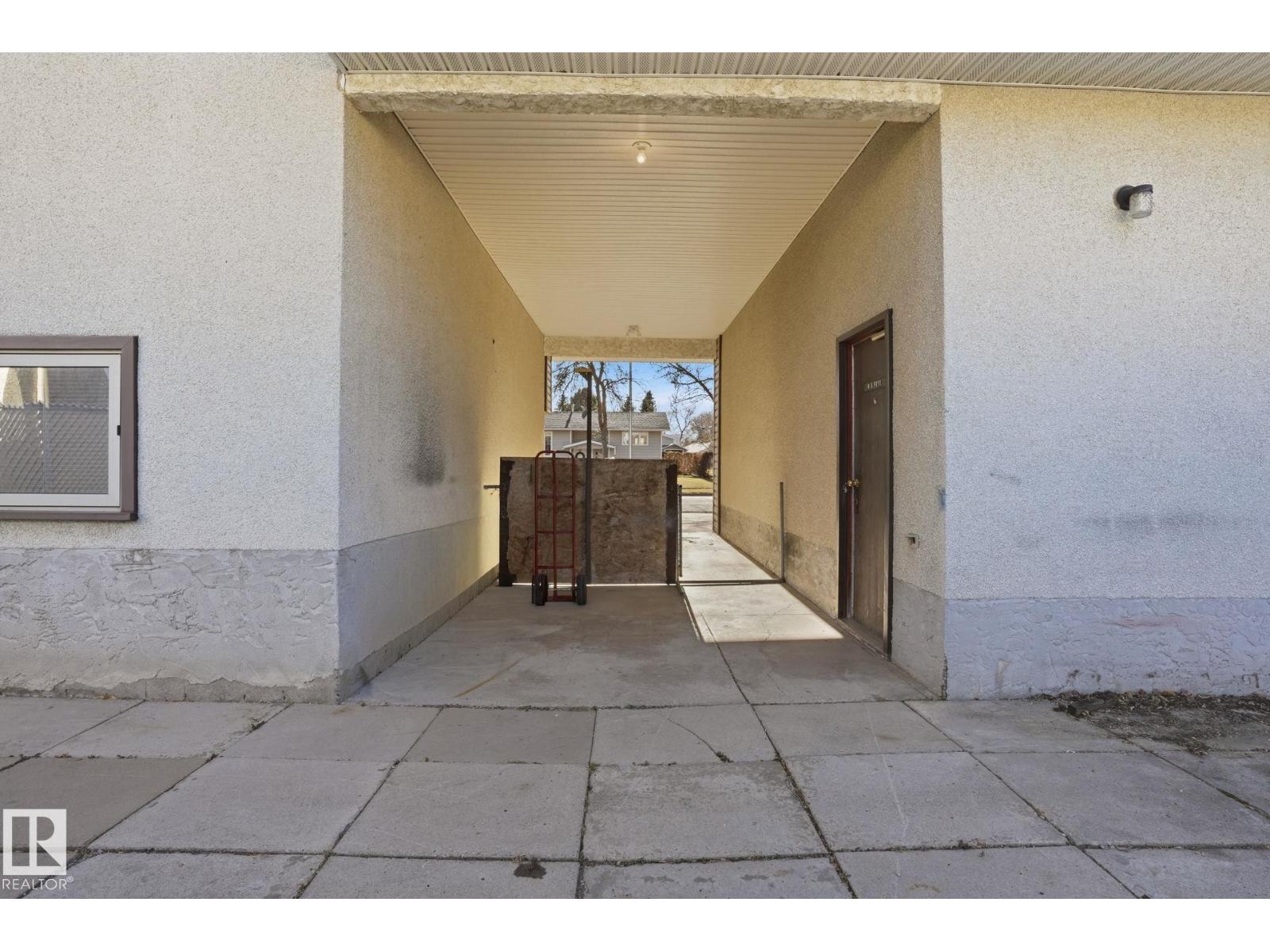 5802 42 Ave, Camrose, Alberta  T4V 2S1 - Photo 36 - E4464752