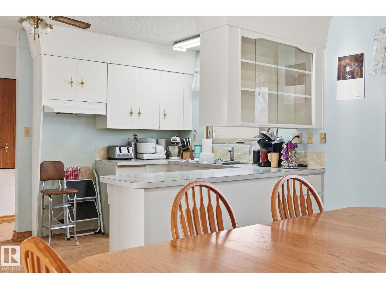 5802 42 Ave, Camrose, Alberta  T4V 2S1 - Photo 8 - E4464752