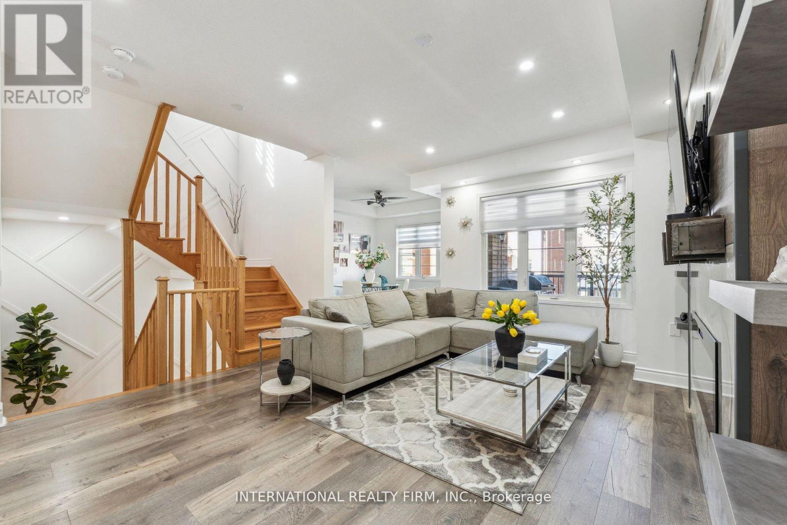 20 Lowes Hill Circle, Caledon, Ontario  L7C 2C7 - Photo 12 - W12511084