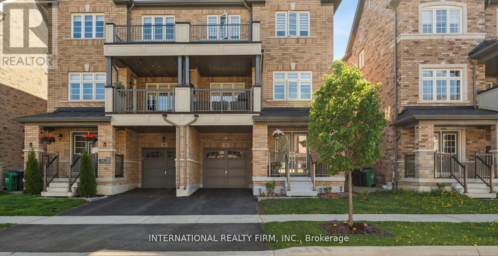 20 Lowes Hill Circle, Caledon, Ontario  L7C 2C7 - Photo 2 - W12511084