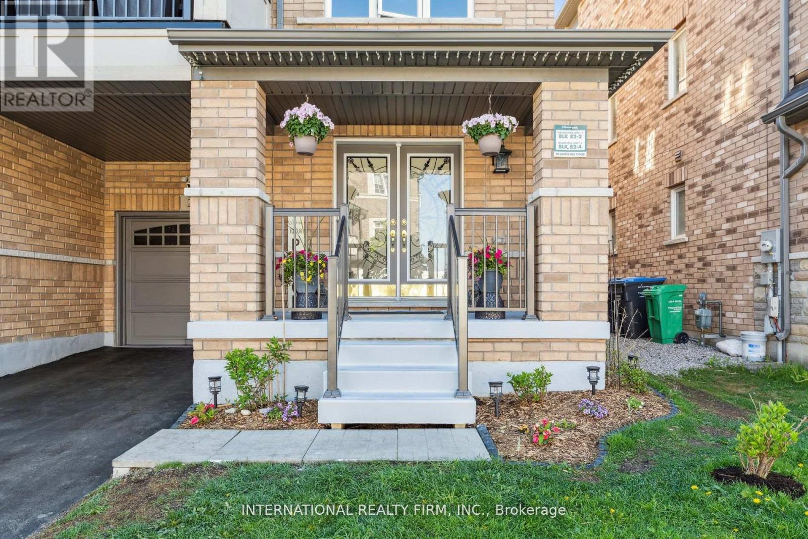 20 Lowes Hill Circle, Caledon, Ontario  L7C 2C7 - Photo 5 - W12511084