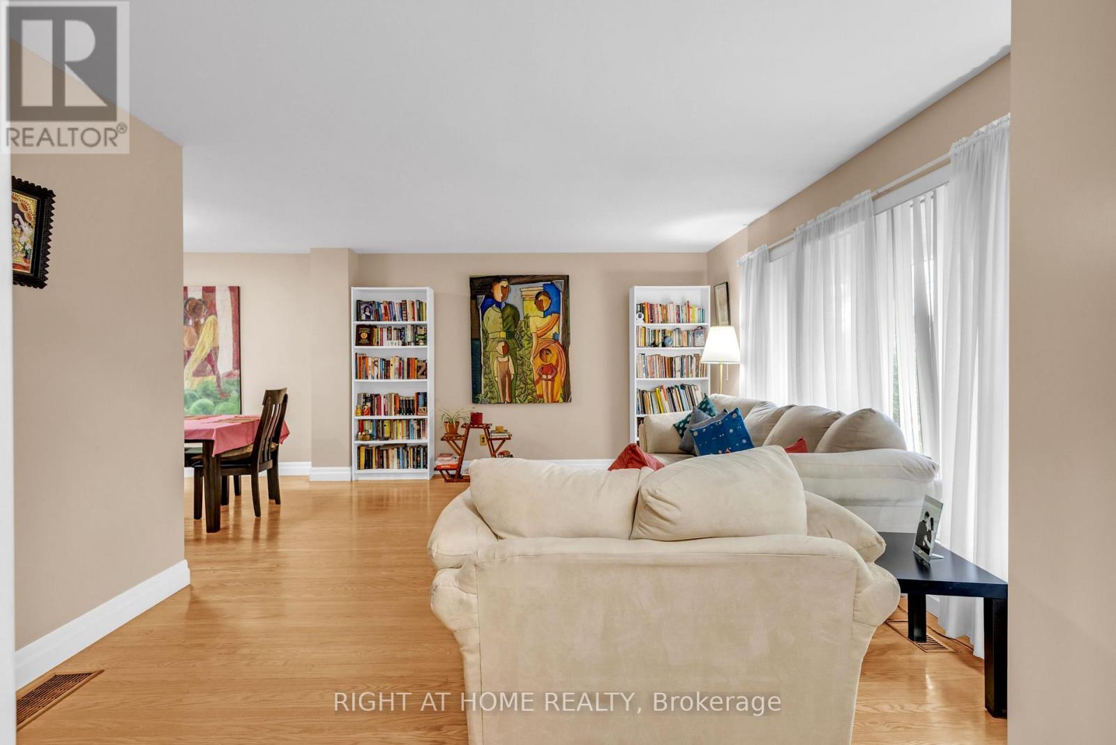 36 Welbeck Drive, Brampton, Ontario  L6X 2L1 - Photo 10 - W12511118