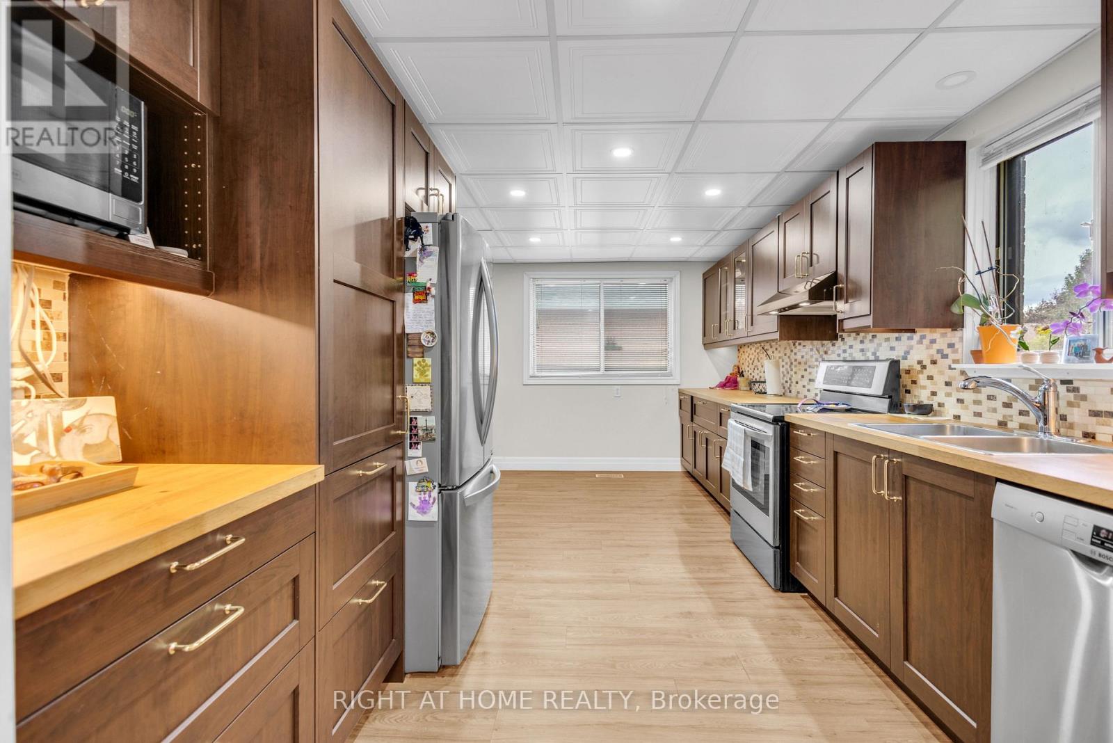 36 Welbeck Drive, Brampton, Ontario  L6X 2L1 - Photo 16 - W12511118