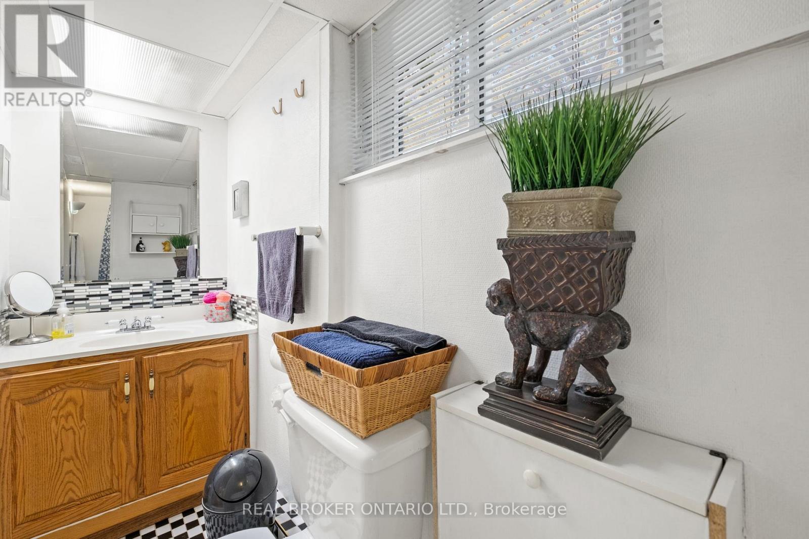 6891 Shelter Bay Road, Mississauga, Ontario  L5N 1T8 - Photo 31 - W12511154