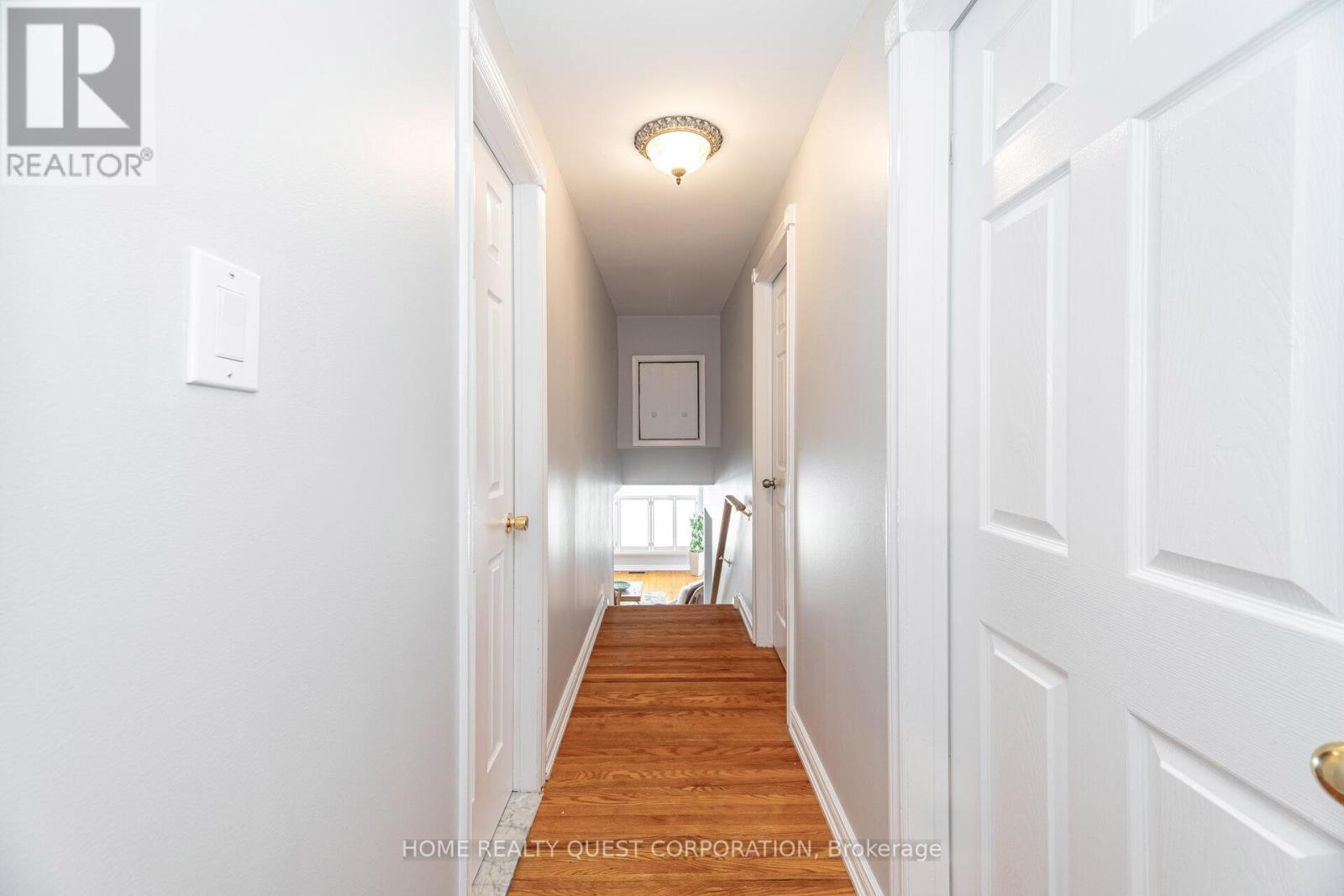 2715 Hollington Crescent, Mississauga (Sheridan), Ontario  L5K 1E8 - Photo 13 - W12511176