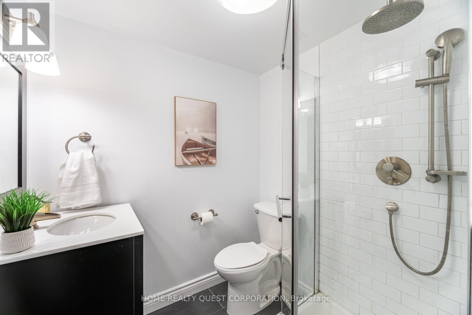 2715 Hollington Crescent, Mississauga (Sheridan), Ontario  L5K 1E8 - Photo 28 - W12511176