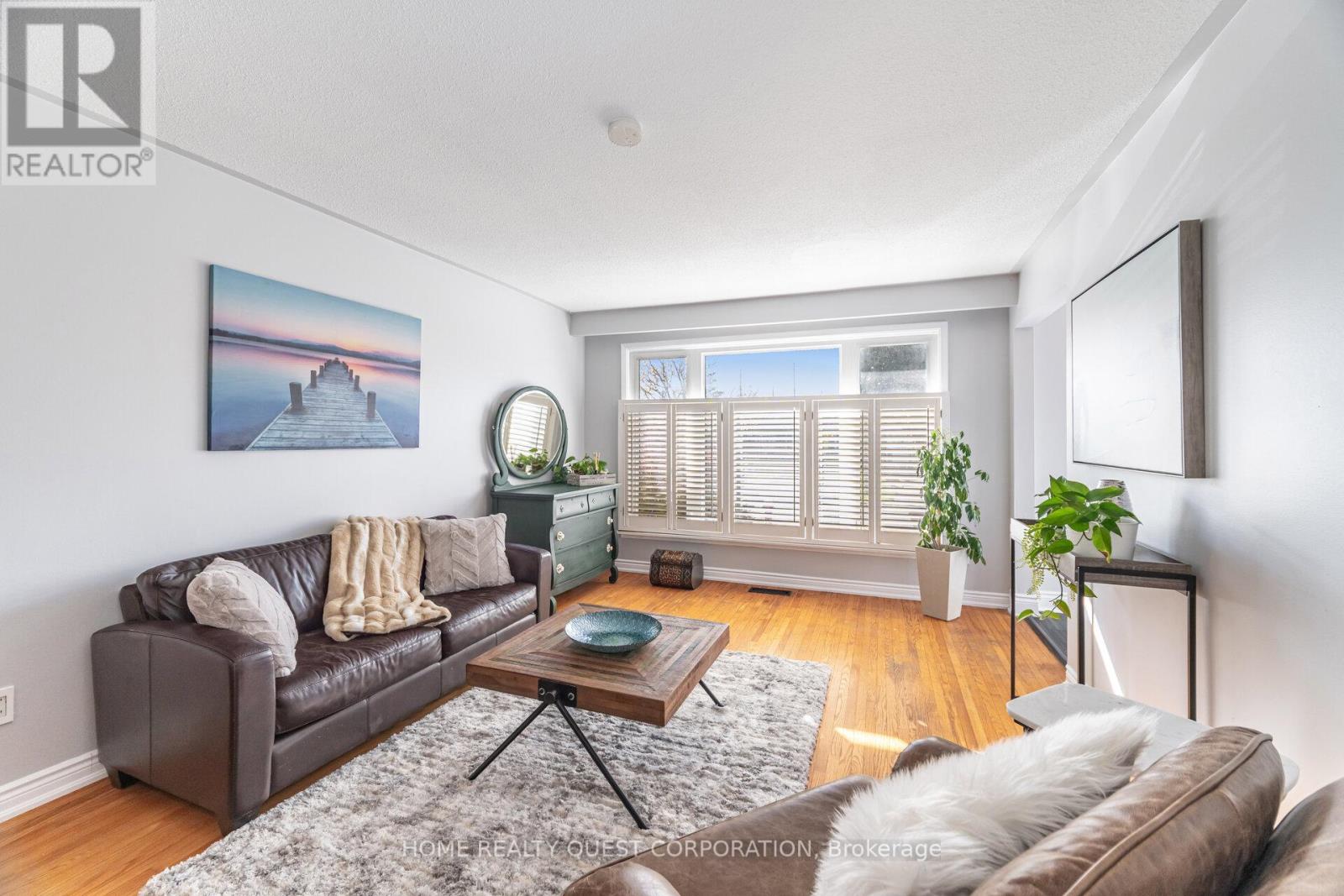 2715 Hollington Crescent, Mississauga (Sheridan), Ontario  L5K 1E8 - Photo 7 - W12511176