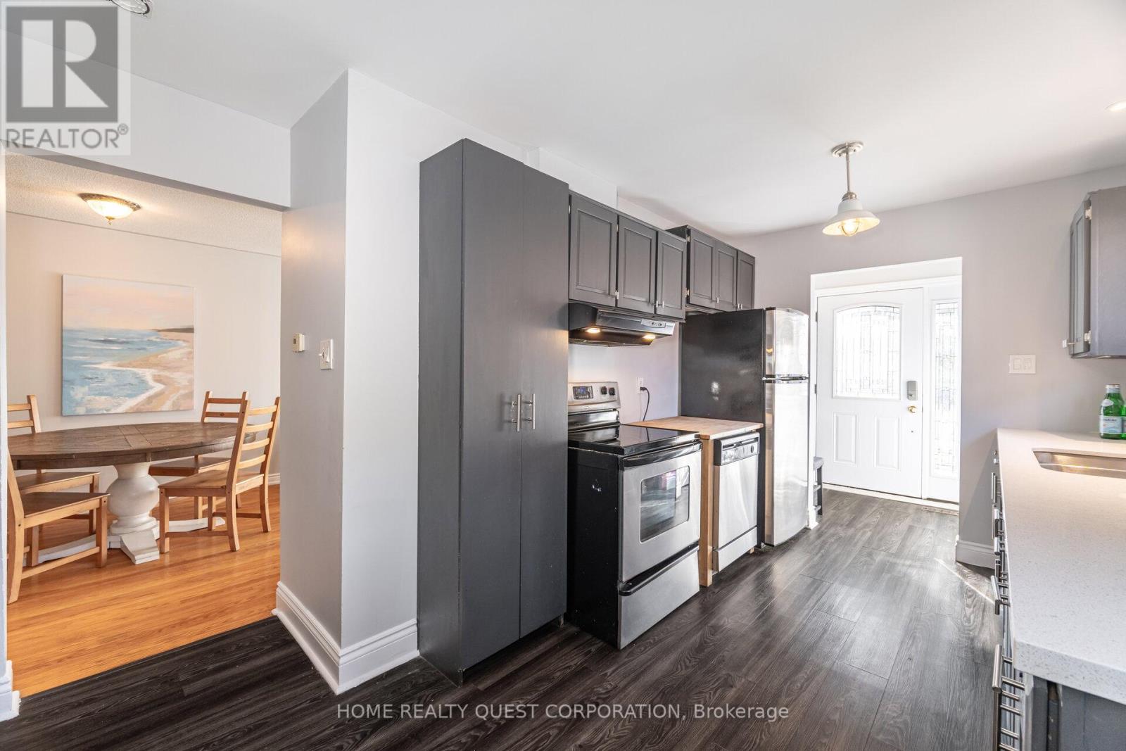 2715 Hollington Crescent, Mississauga (Sheridan), Ontario  L5K 1E8 - Photo 9 - W12511176