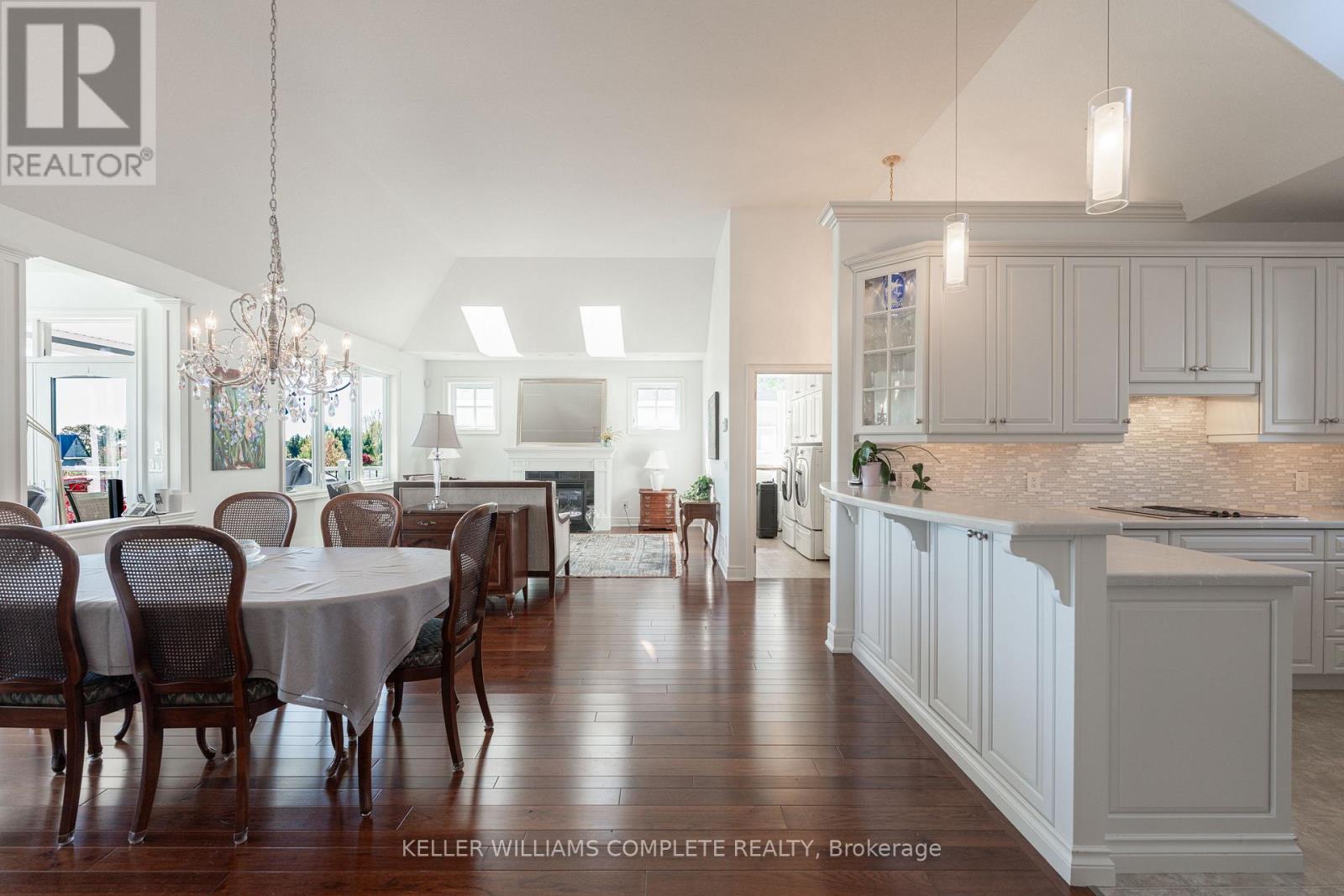 110 Sunrise Court, Fort Erie, Ontario  L0S 1N0 - Photo 12 - X12511270