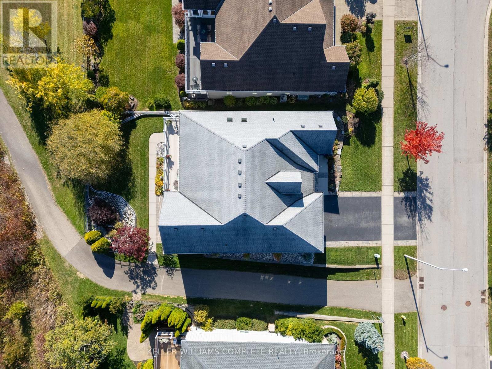 110 Sunrise Court, Fort Erie, Ontario  L0S 1N0 - Photo 37 - X12511270