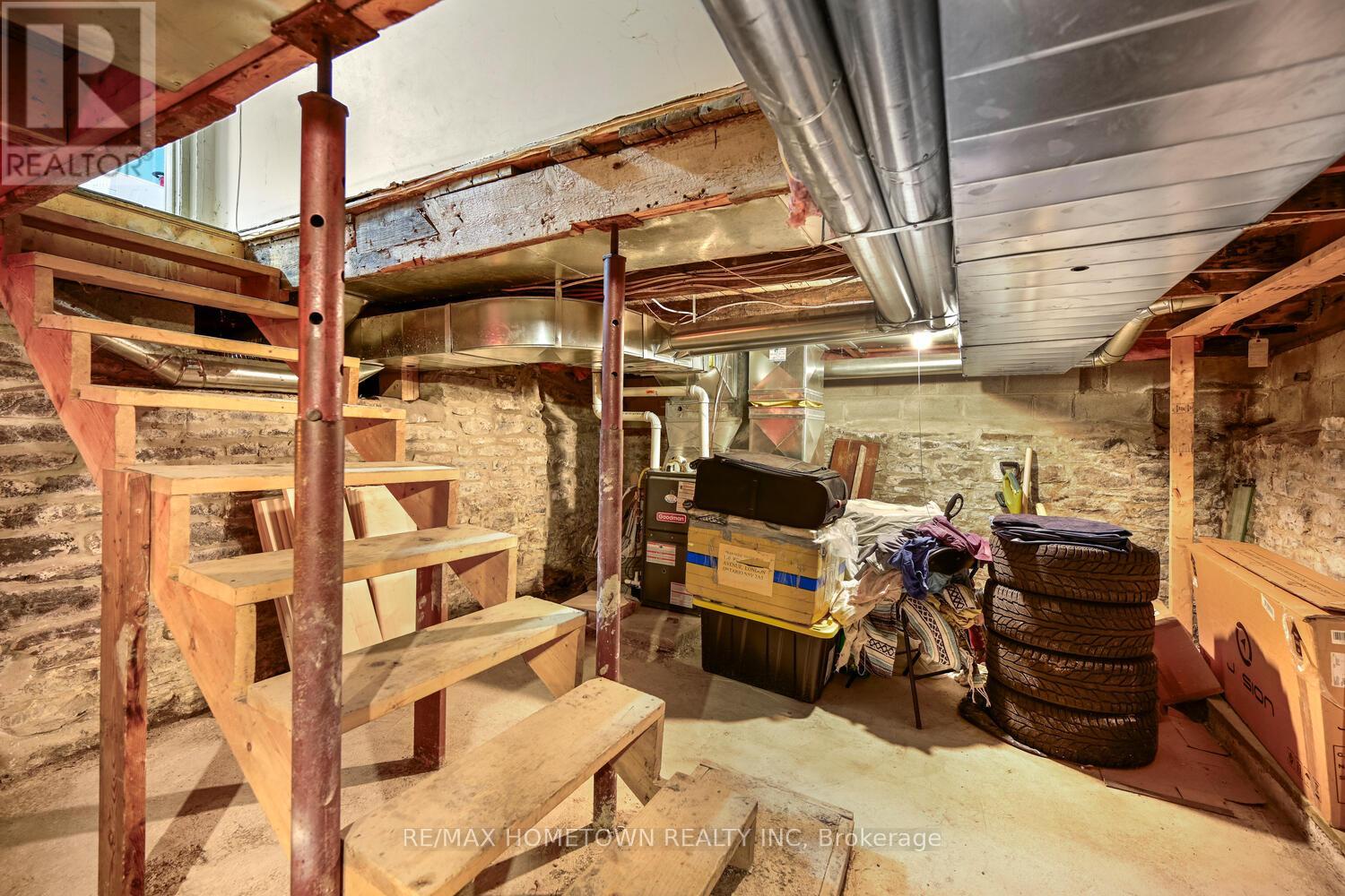 54 Pearl Street E, Brockville, Ontario  K6V 1P7 - Photo 26 - X12511278