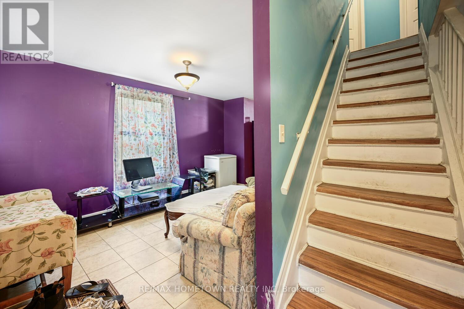 54 Pearl Street E, Brockville, Ontario  K6V 1P7 - Photo 6 - X12511278