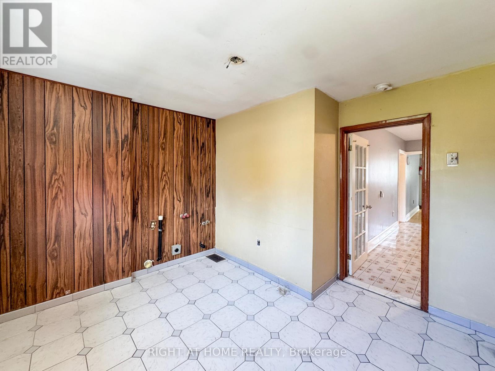 5023 Kitchener Street, Niagara Falls, Ontario  L2G 1A9 - Photo 19 - X12511090