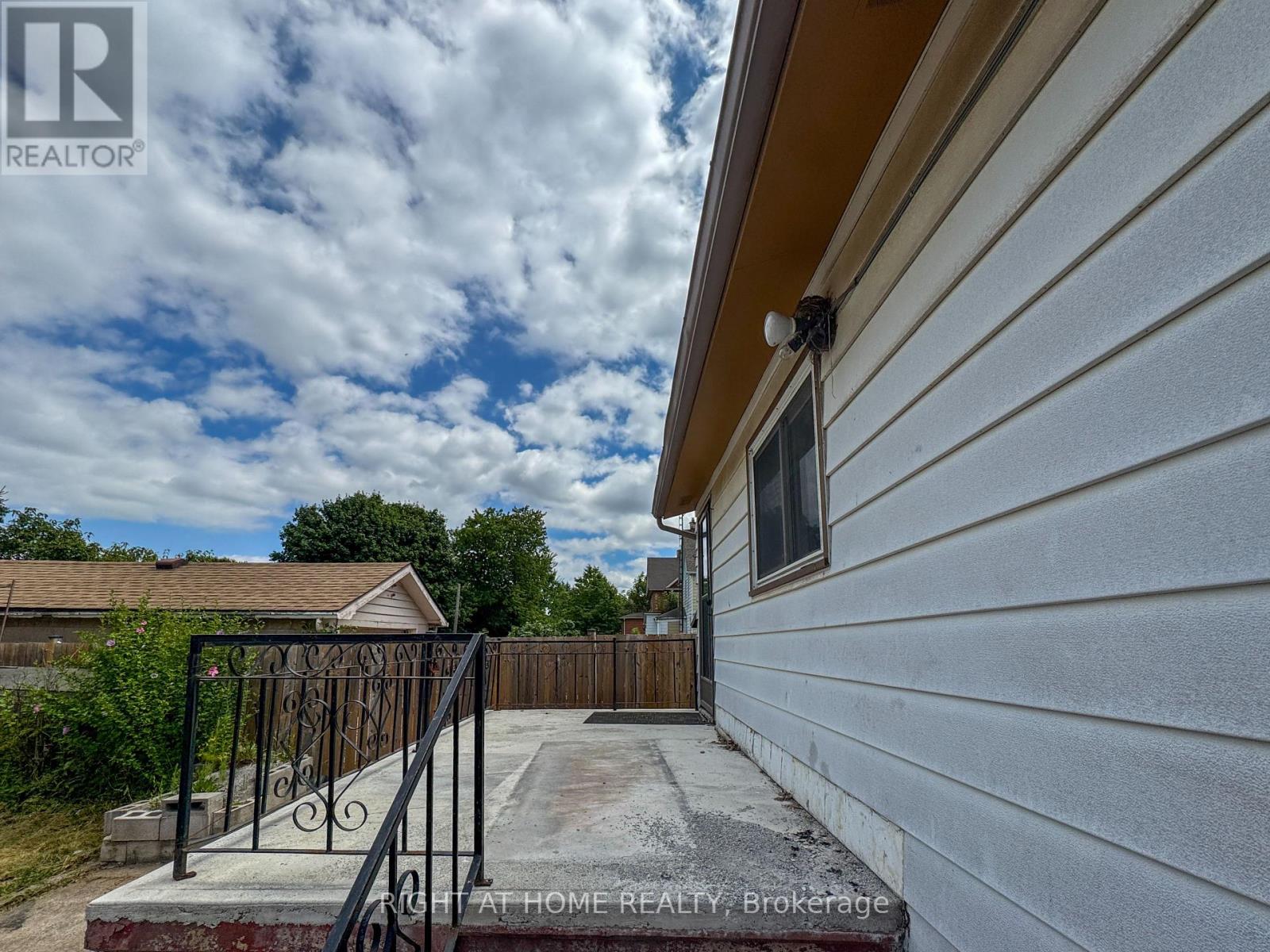 5023 Kitchener Street, Niagara Falls, Ontario  L2G 1A9 - Photo 22 - X12511090