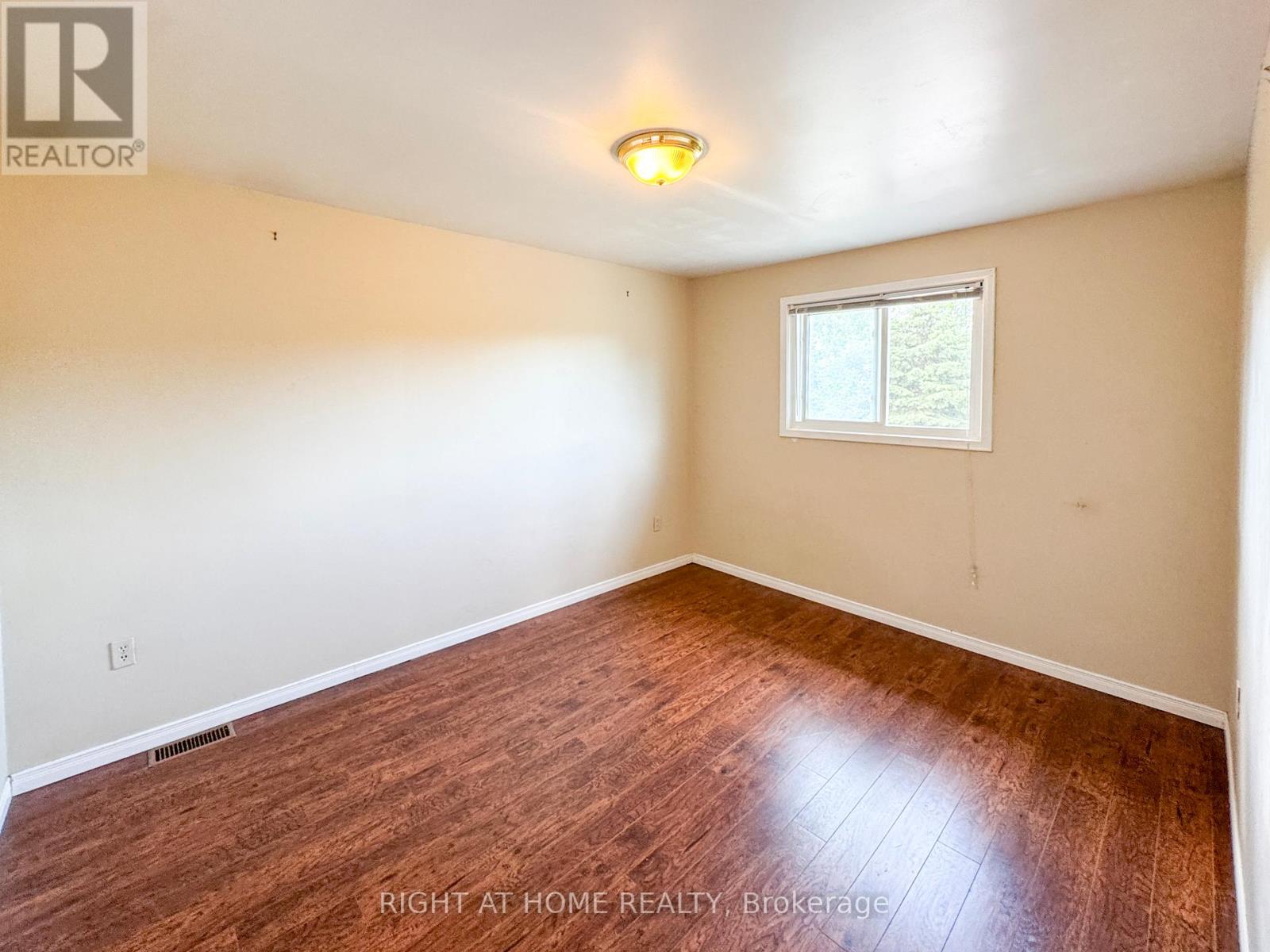 5023 Kitchener Street, Niagara Falls, Ontario  L2G 1A9 - Photo 28 - X12511090