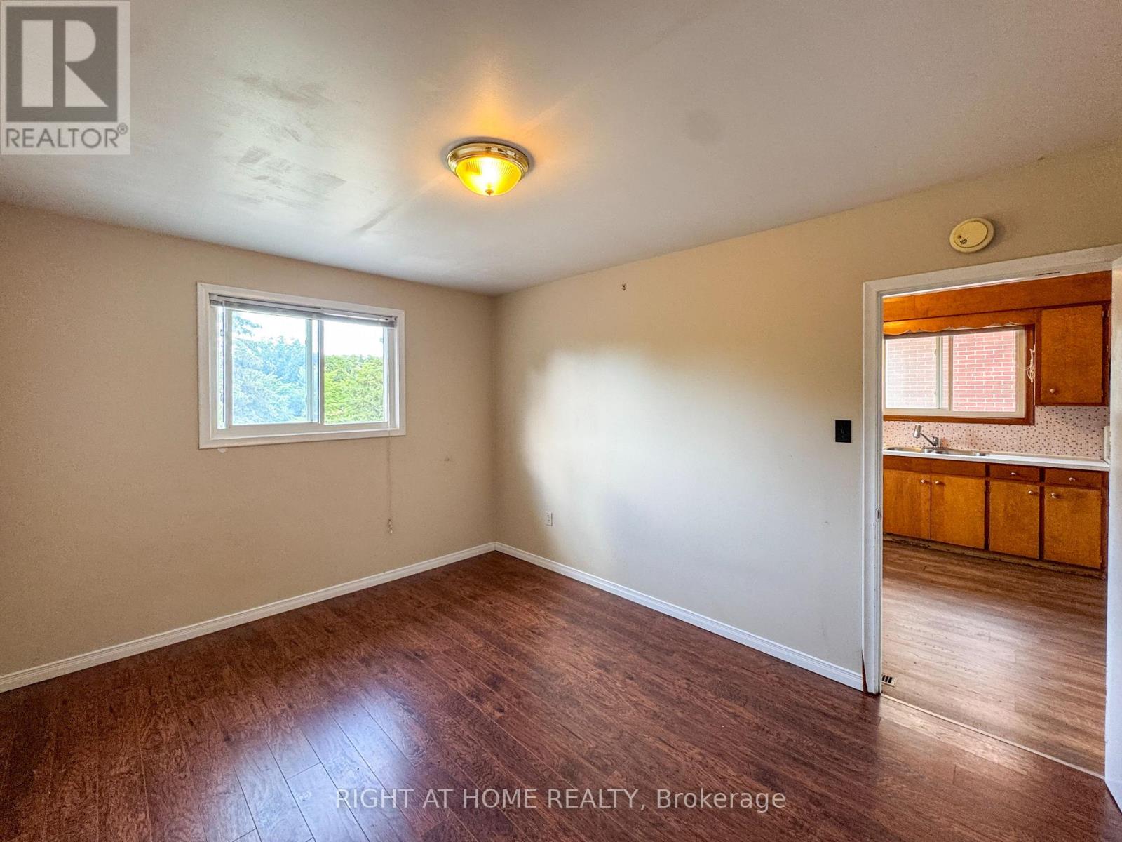 5023 Kitchener Street, Niagara Falls, Ontario  L2G 1A9 - Photo 29 - X12511090