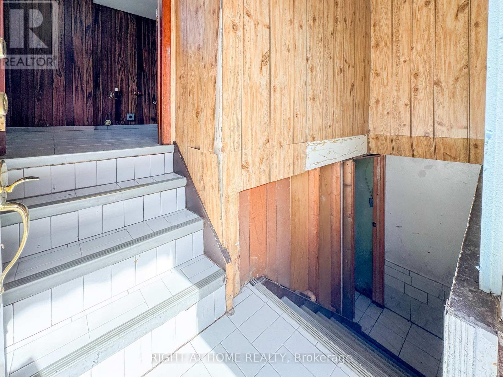 5023 Kitchener Street, Niagara Falls, Ontario  L2G 1A9 - Photo 38 - X12511090