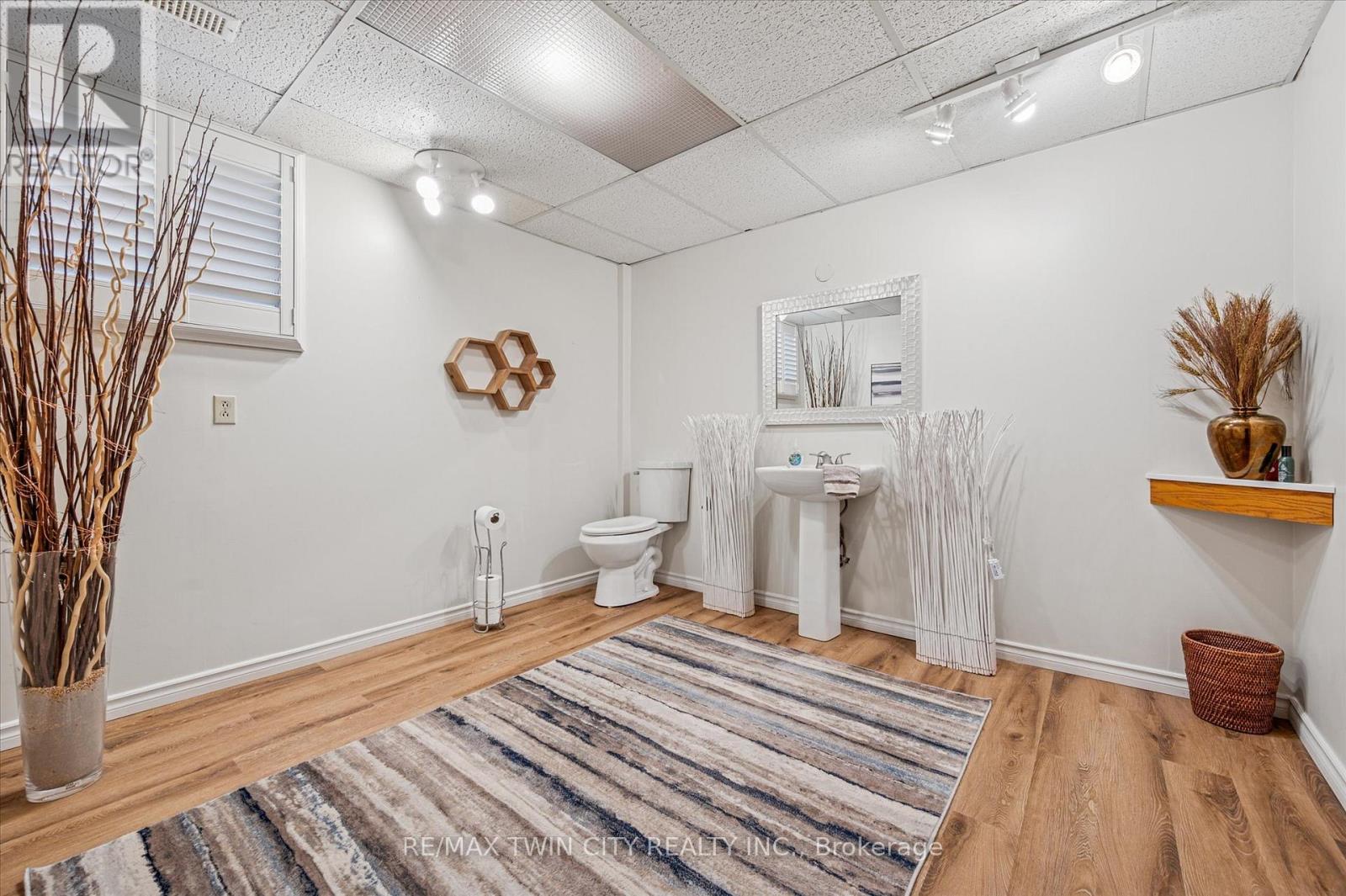 22 Myrtleville Drive, Brantford, Ontario  N3V 1B8 - Photo 23 - X12511120