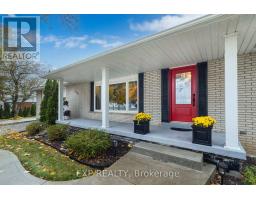 2116 BINBROOK ROAD E, Hamilton, Ontario