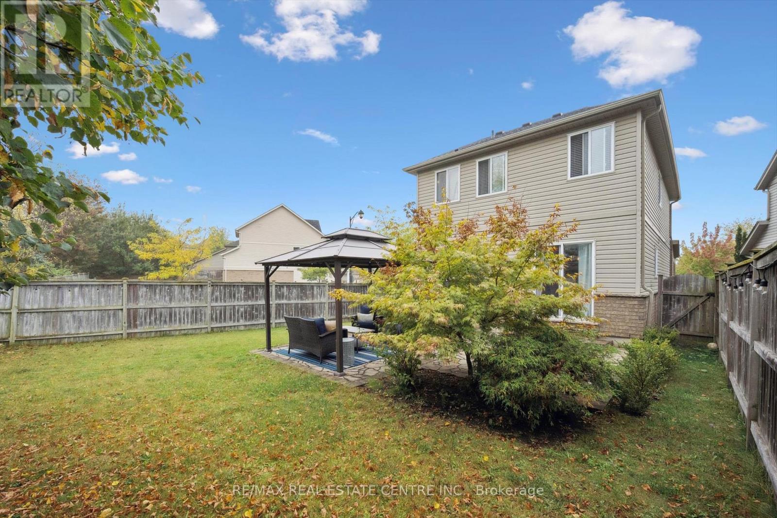 394 Sauve Crescent, Waterloo, Ontario  N2T 2Y9 - Photo 27 - X12511194