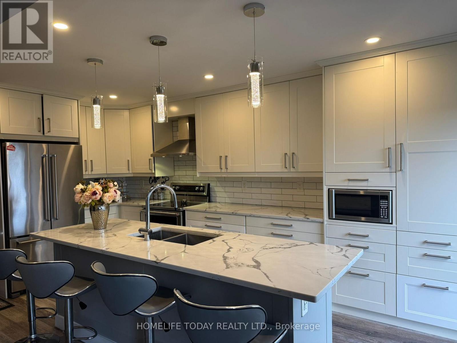 13 Prestonway Drive, Clarington, Ontario L1C 4S8 - Photo 9 - E12503020