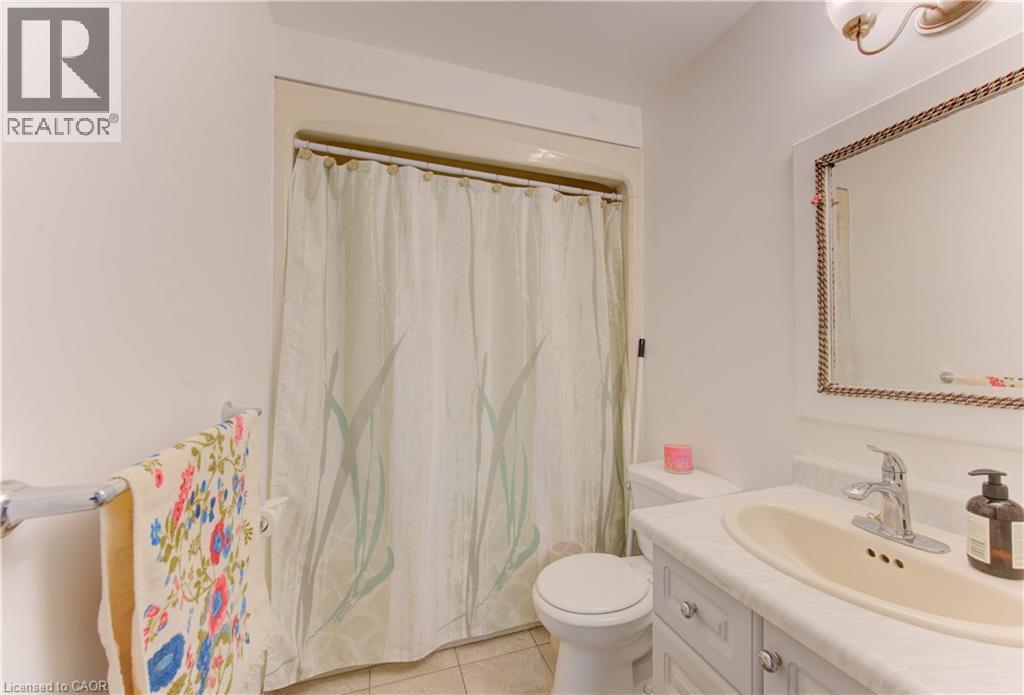 114 Selkirk Drive, Kitchener, Ontario  N2E 1M4 - Photo 14 - 40784333