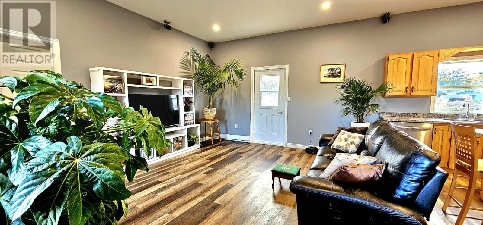 197 Main Street, Mount Stewart, Prince Edward Island  C0A 1T0 - Photo 2 - 202524845