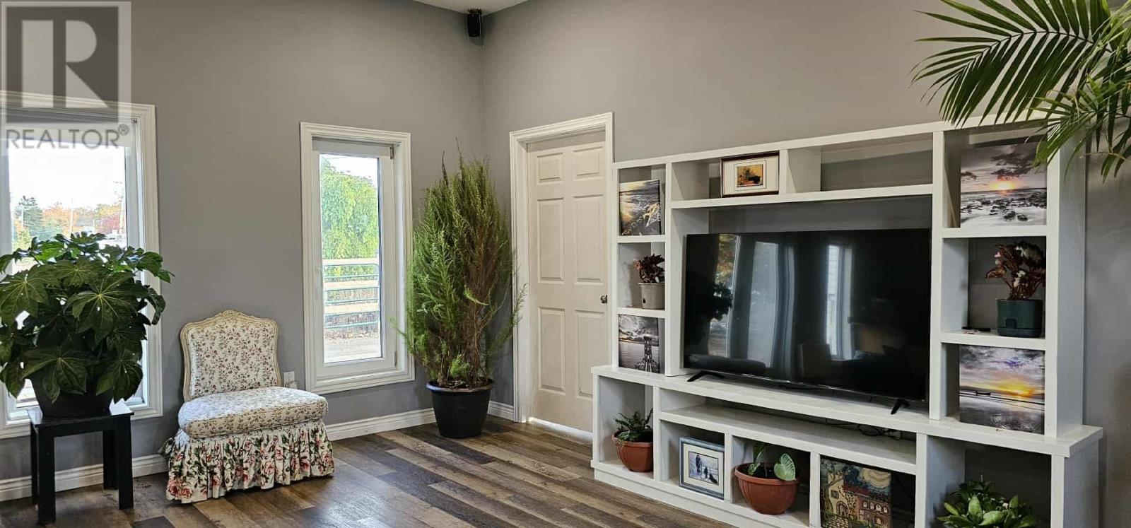 197 Main Street, Mount Stewart, Prince Edward Island  C0A 1T0 - Photo 5 - 202524845