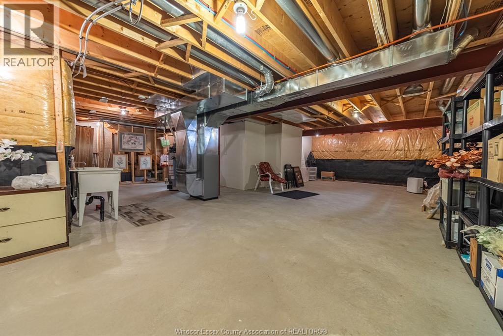 2061 Venetian Avenue, Windsor, Ontario  N8P 2A2 - Photo 32 - 25027823
