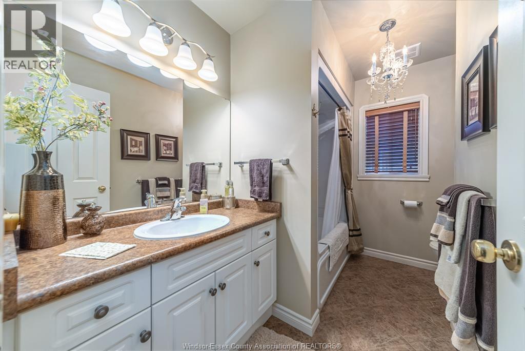 2061 Venetian Avenue, Windsor, Ontario  N8P 2A2 - Photo 27 - 25027823