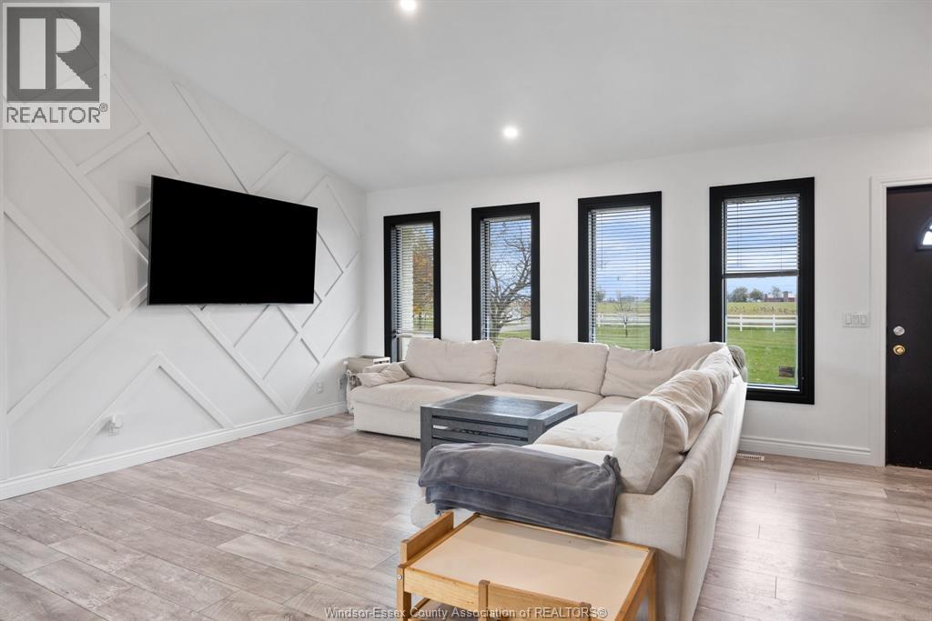 6485 Concession 8, Tecumseh, Ontario N0R 1L0 - Photo 7 - 25028034